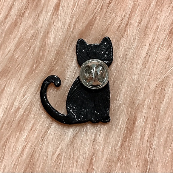 Skeleton Cat Pin - Picture 2 of 3